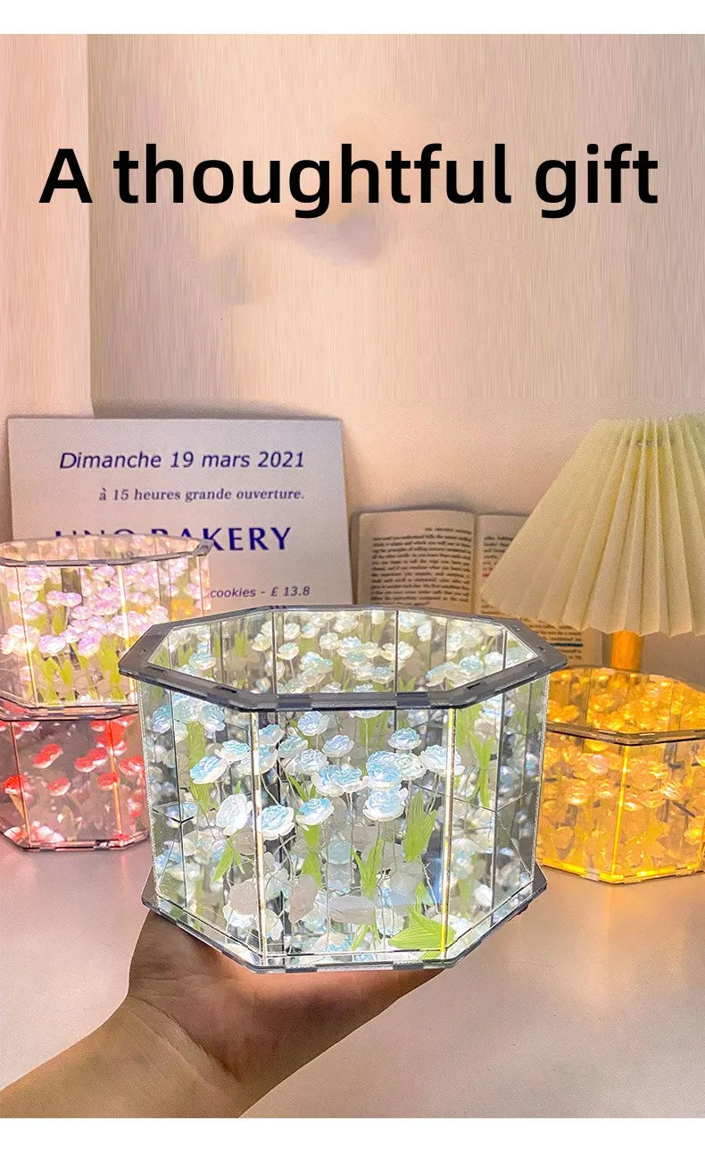 Tulip Mirror Cube Lamp