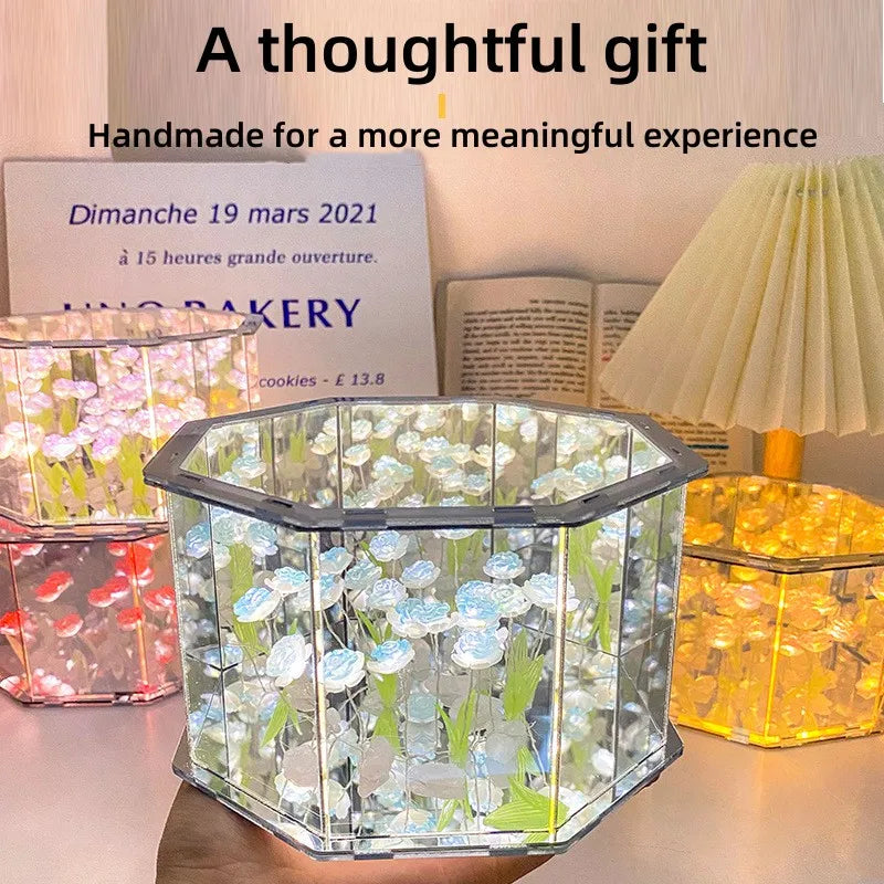 Tulip Mirror Cube Lamp